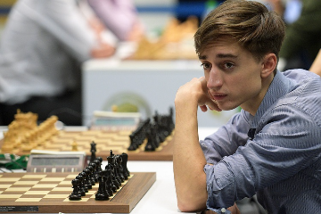 Чемпион мира по шахматам планирует стать профессиональным покеристом