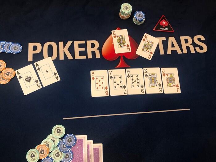 Раздача на ЕПТ Сочі