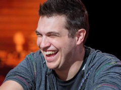 Polk ganhou mais $166 230 de Negreanu