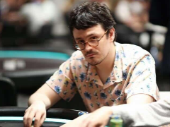 Isaac Haxton became the champion of 6+ Holdem tournament at HRW Week