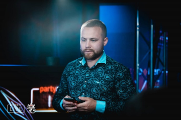 Россиянин отобрался с одной попытки в Miliions Online и WPT Russia