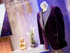 Andras Nemeth lost in a fight for purple jacket