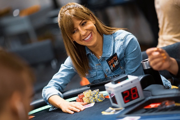 Кристен Бикнелл сыграла за финальным столом WPT Opener
