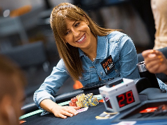 Крістен Бікнелл зіграла за фінальним столом WPT Opener