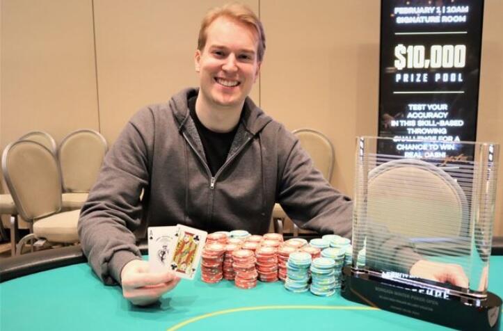 Джонатан“Art.Vandelay” Даклер 2020