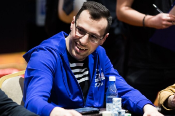 Артур Мартиросян победил в турнире High Roller Club на Старзах