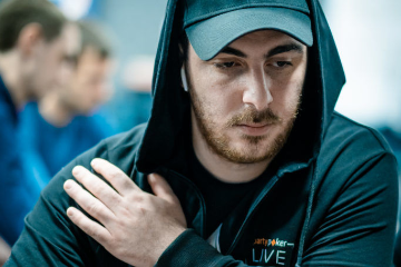 Россиянин Нарек Арсесян стал обладателем Sochi Poker Cup на SPF:Лето
