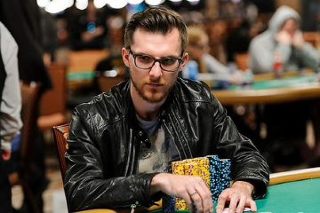 Андрей Патейчук победил в нокаут-турнире High Roller Club на Старзах