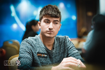 Дмитрий Урбанович занял шестое место в Мейн Ивенте WPT Online