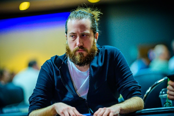 Стив О'Двайер стал чемпионом хедз-ап-турнира на WPT WOC