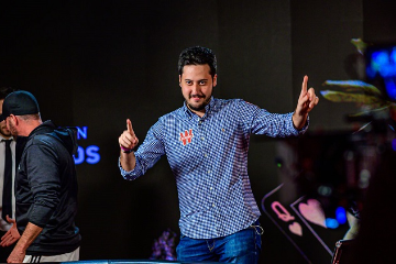 Адриан Матеос выиграл два титула WCOOP за два дня