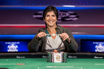Американка Лара Айзенберг выиграла женский браслетный турнир WSOP