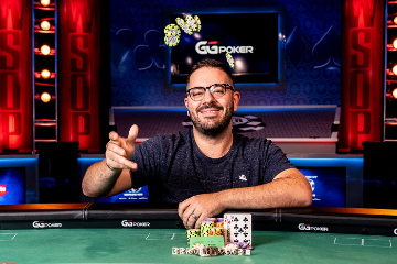 Майкл Перроне из США выиграл браслетный турнир WSOP Super Turbo Bounty