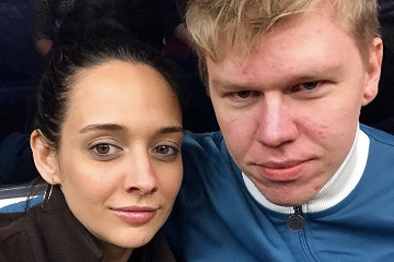 Бен Спрагг сделал предложение блогерше Мэрли Кордейро