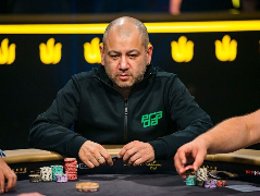 Роб Йонг провів опитування про криптовалюту в PartyPoker
