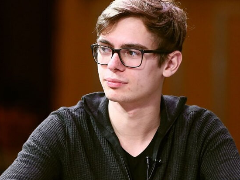 Fedor Holz tornou-se vice-campeão do torneio high roller no SCOOP 2021