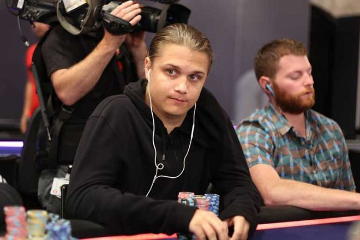 Никлас Астедт выиграл турнир по Омахе на WPT Online