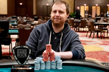 Американец Джо Маккиэн выиграл турнир Seminole Hard Rock Poker Open
