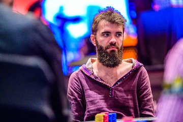 Александру Папазян снова стал победителем Crazy Eights на WSOP