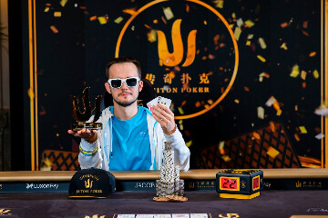 Бодяковский выигрывает по-крупному в турнире Triton Poker за 50 000€