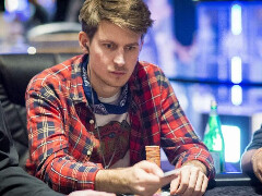Украинец Андрей Любовецкий охотится за очередным браслетом WSOP