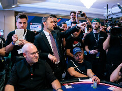 На EPT Cyprus директор турніру ухвалив спірне рішення та викликав скандал