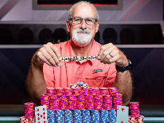 Пожежник на пенсії виграв браслет WSOP в турнірі Salute to Warriors