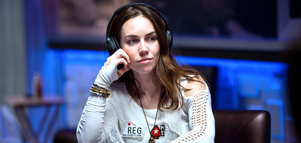 Лив трансляции. Лив Боэри. Olivia «Liv» Boeree. Лив Боэри Покер. Покеристка Лив Боре.