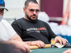 Hustler Live звільнили Ніка Вертуччі через звинувачення у сексуальних домаганнях