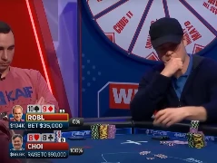 Ендрю Робл програв шестизначний банк в грі «No Gamble, No Future». Суперник зібрав каре