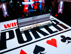 Новини WSOP 2024: розіграно 5 браслетів, Сабіщенко потрапив до топ-12 турніру з Омахи