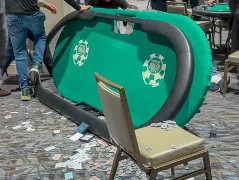 В США чоловік увірвався у покерний зал та перевернув столи. Зробити це йому "наказав бог"