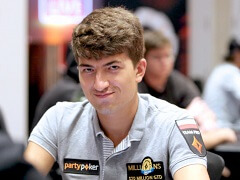 Дмитрий Урбанович лидирует в Главном Событии Caribbean Poker Party