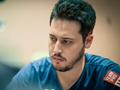 Адриан Матеос лидирует в турнире хайроллеров за 10 300$