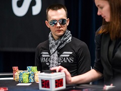 Никита Бодяковский лидирует в турнире суперхайроллеров EPT Monte Carlo