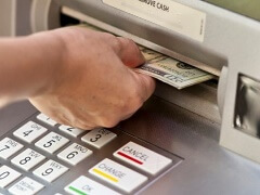 В России вступил в силу закон, запрещающий кешауты с покер-румов. Стоит ли начинать паниковать?