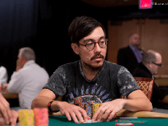 Мартин Козлов и Фил Гальфонд сражаются за браслет в турнире WSOP PLO
