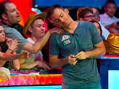 Бономо и Хольц заключили сделку в хедз-апе Big One Drop