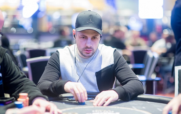 Украинский покерист Денис Дробина – чиплидер финала браслетного ивента WSOPE 2019
