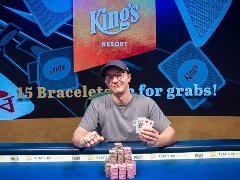 Кале Бернс выиграл свой первый браслет WSOPE