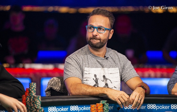 Hasil gambar untuk daniel negreanu