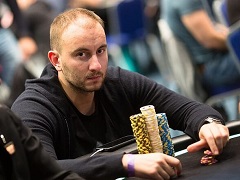 Николай Воскобойников продолжает сражение в EPT Super High Roller