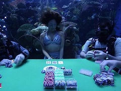 Самые странные места для игры в покер