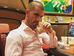 Гус Хансен выиграл фишек на 427 000$ в казино Bellagio
