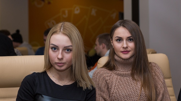 10 привлекательных украинок, с которыми ты можешь сыграть в покер