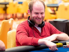 Sam Greenwood offered self-isolated players to analyze poker hand for free