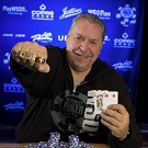 Дитер Дешан выиграл Event# 19 The Giant No Limit Hold`em за 365$