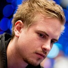 RaulGonzales уничтожил Виктора Блома за два часа на хайстейкс