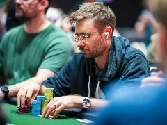 Українець Олексій Кравчук лідирує на WSOP Main Event. В грі залишилось 3 453 покеристи
