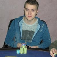 Роман Романовский оформил очередную пятизначную победу